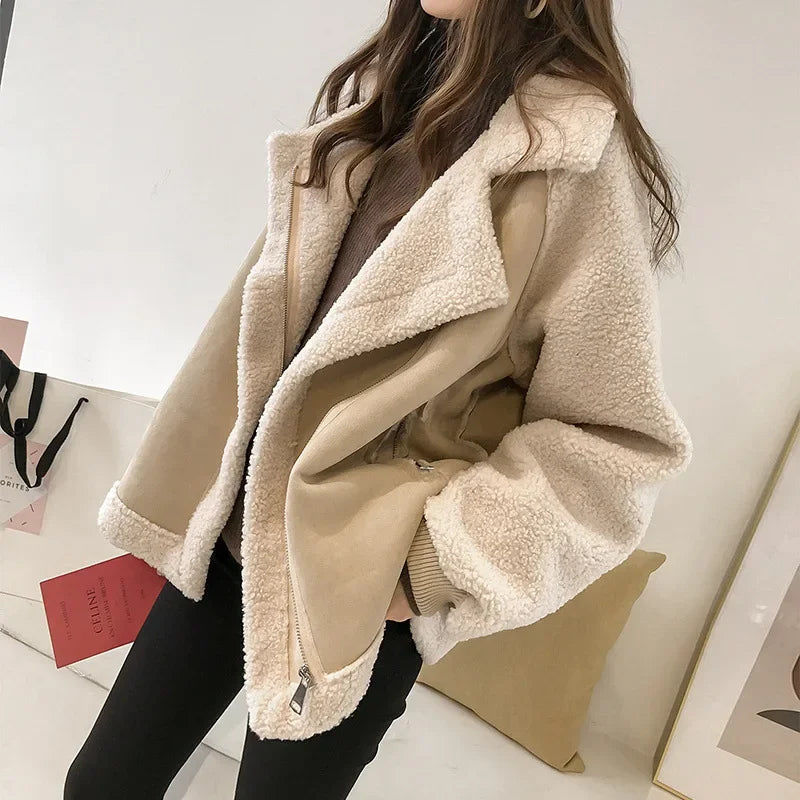 CAPUCINE™ | Ciepła kurtka z baranka w stylu ramoneski — 6