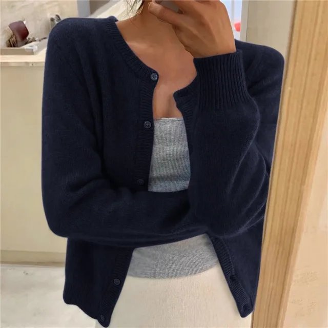 VALENTINE™ | Krótki sweter rozpinany na guziki — 9